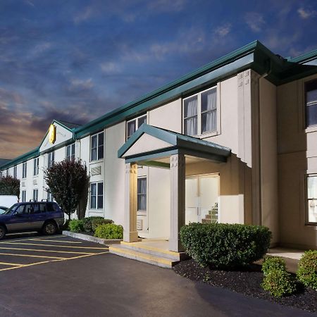 Super 8 By Wyndham Harrisburg Hershey West Extérieur photo