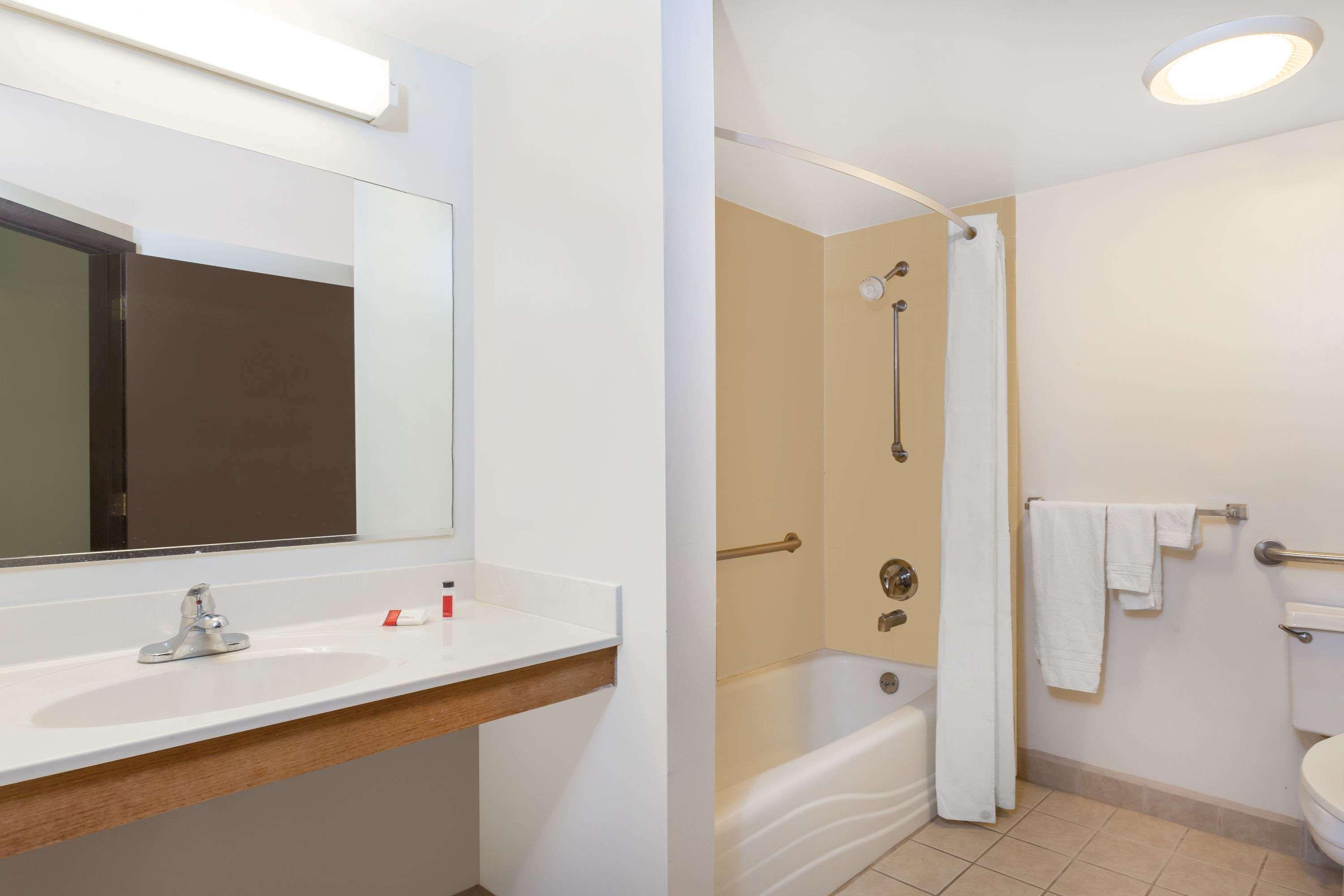 Super 8 By Wyndham Harrisburg Hershey West Extérieur photo